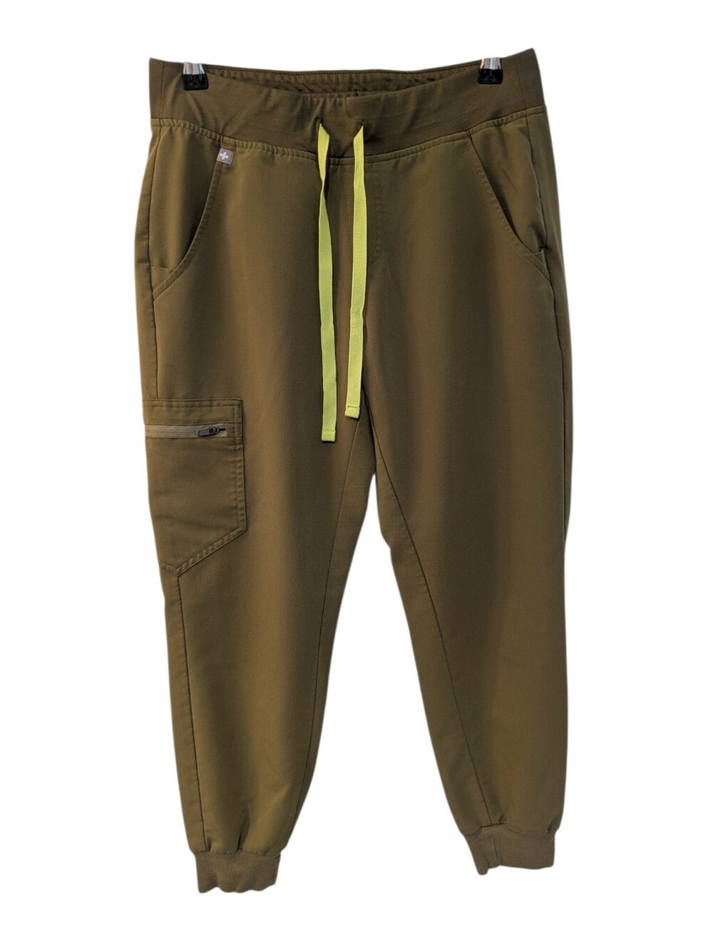 Figs Women Scrub Set - Rafaela Olive And Zamora Petite Jogger Pants